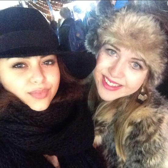 nikkixx88's tweet photo. #WinterWonderland ❤️⛄️❄️👯 http://t.co/b4Ad14JGW2