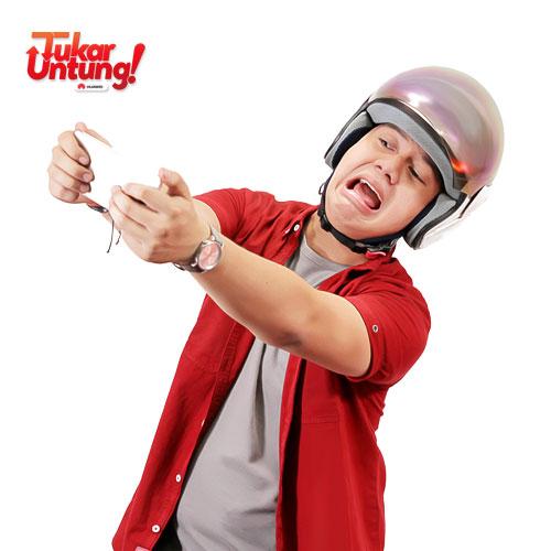 nih_helmi's tweet photo. Pakai Mate 7, main game gak ngadet kaya jalanan macet!. Ayo, tukar HP lo di http://t.co/wrPkhyk7KL #TukarUntung http://t.co/4wog15i197