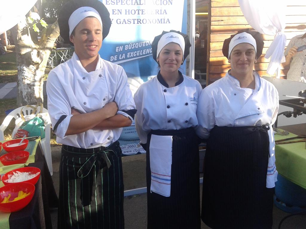 poncedeleonchef's tweet photo. Lanzamiento de la temporada miramar 2015 concurso saboreando miramar j http://t.co/LsSI2kSVX7