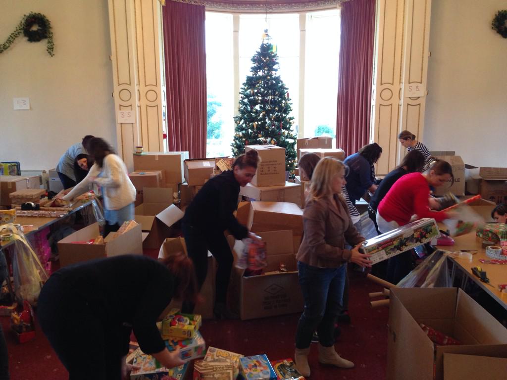 What an amazing bunch of volunteers at Northwood House from <a href="/Bestival/">Bestival</a> <a href="/iwightradio/">Isle of Wight Radio</a> <a href="/iwcponline/">Isle of Wight County Press</a> &amp; more for <a href="/toyappeal/">Christmas Toy Appeal</a>