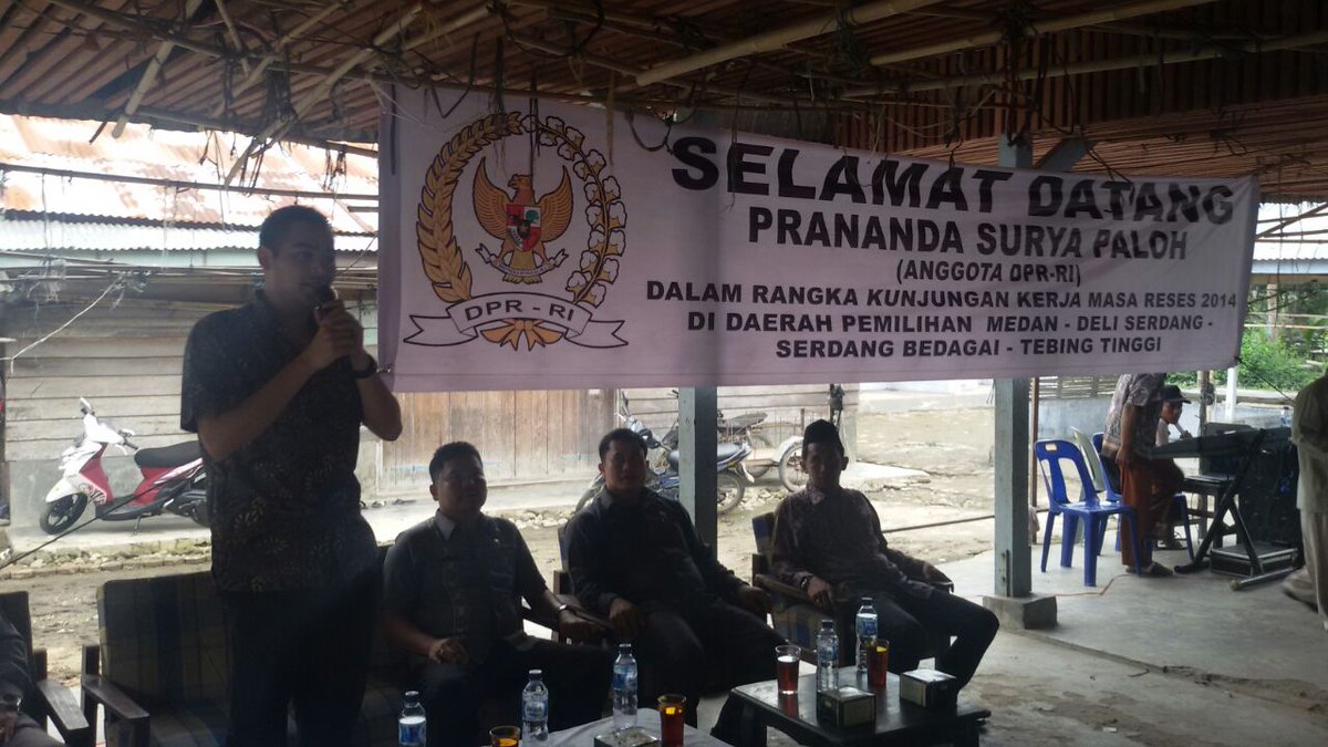 pranandapaloh's tweet photo. Alhamdulillah, lancar. 
Tadi sore di Hamparan Perak http://t.co/UnqBB9Yqtt http://t.co/q6P8xSmgds