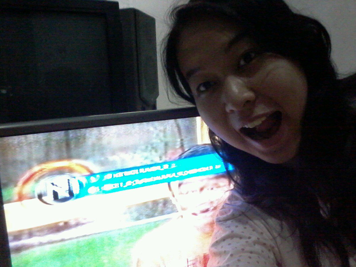 lickeletan's tweet photo. Tetangga masa gitu emank paling seru &amp; menghibur,pengen tiap hari dikasih bunga sama suami tercinta #NETMILIUNER_2 http://t.co/SfpvXhFOsp