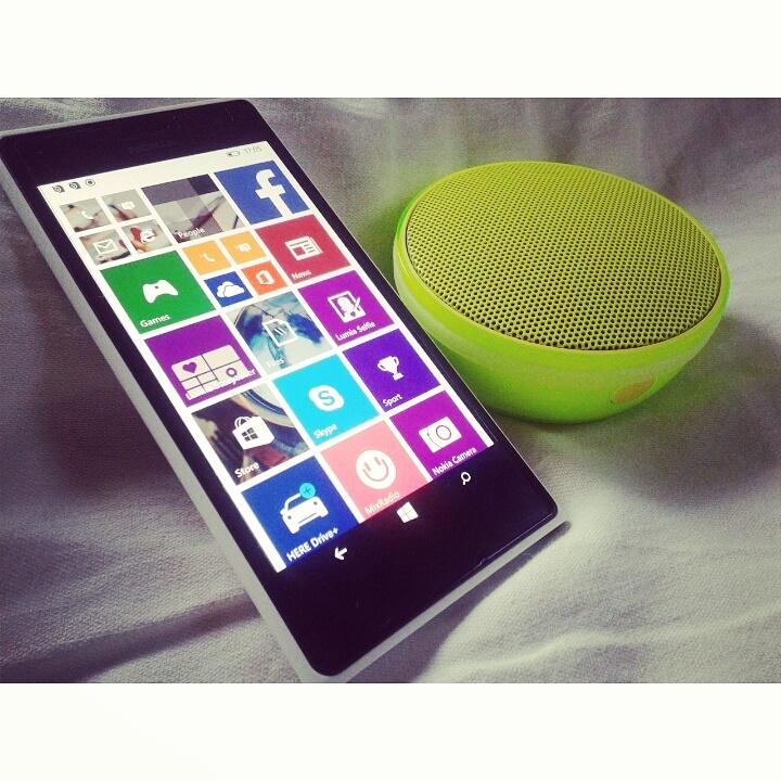 alokshinde's tweet photo. Got my #GoWider Selfie Contest Prize from @LumiaIndia
#Lumia730 n MD 12 Speakers.
Thank You So Much.
Grateful! ♥ http://t.co/OA3uuSUi4a