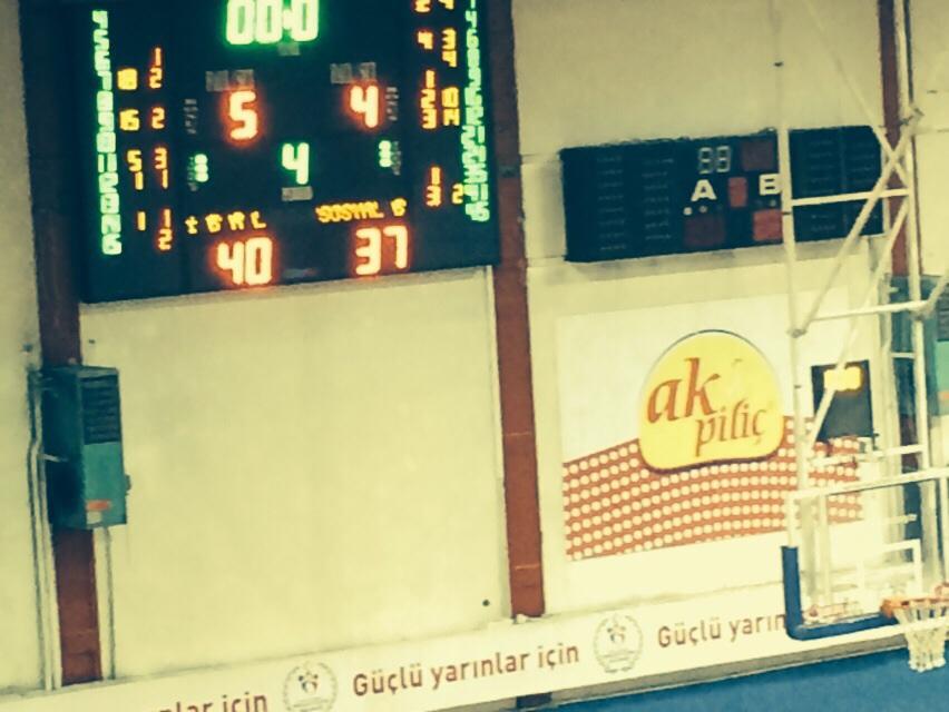 eceertrk's tweet photo. Bu taraftar sizinle gurur duyuyor http://t.co/mUFk8oTUeV