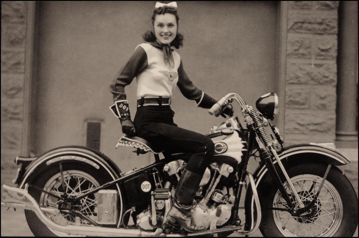 hottybalm's tweet photo. Really tough women in business @HuffPostWomen #Dot #stuntrider #motormaids #tough #women #business #nobackseatbaby http://t.co/Vypwlgc2aD