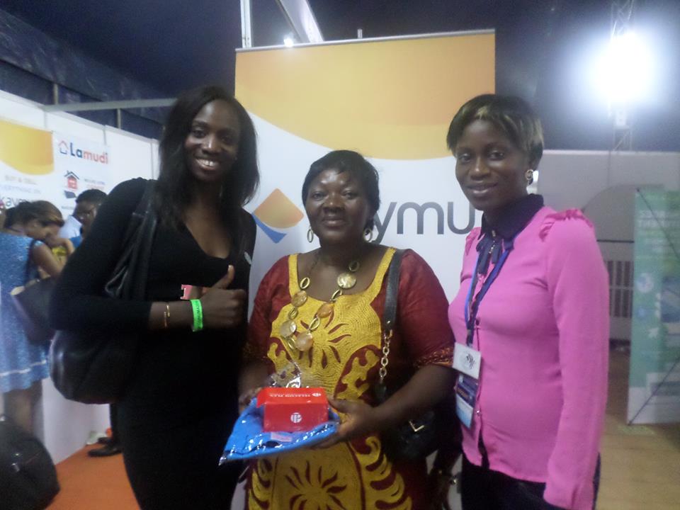 JumiaMarketCM's tweet photo. Venez commander sur notre stand #Promote2014 et gagnez un Télephone, un T-shirt et plein d'autres lots. http://t.co/8nm71AqySr