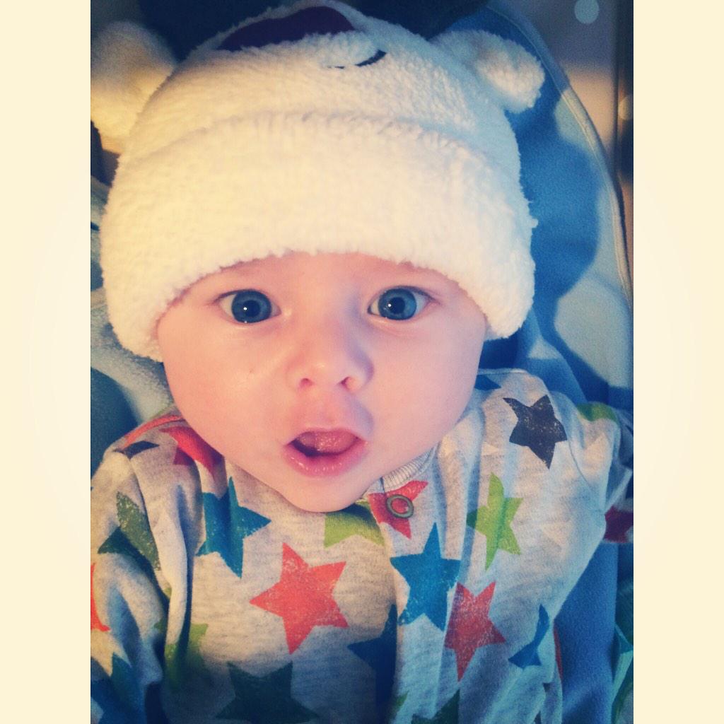 chancummins1's tweet photo. His little face 💋💋 http://t.co/Dg1eLgmHay