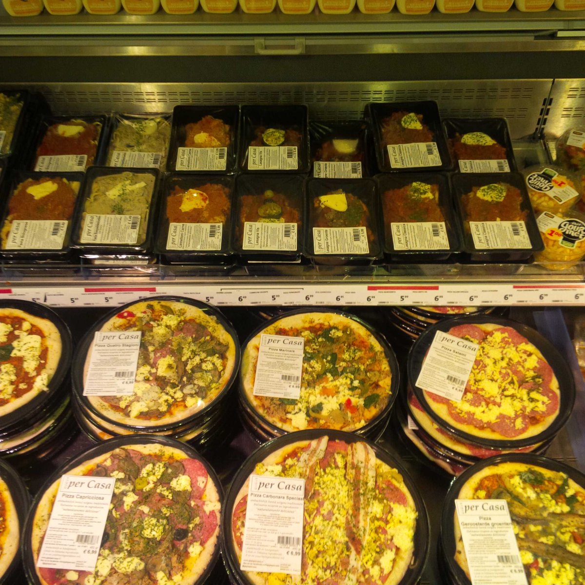 "@JumboHaarlem weer gevuld met verse #pizza #pasta! #kerst stress? Haal een lekkere en e-nr vrije #maaltijd #haarlem
