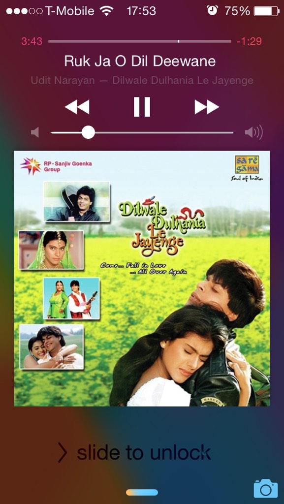 Hunxzaaaaa's tweet photo. @SRKUniverse what a great way to start my day #1000WeeksOfDDLJ #1000weeksofRomance I love you @iamsrk and @KajolAtUN http://t.co/5wCPWFHyfb