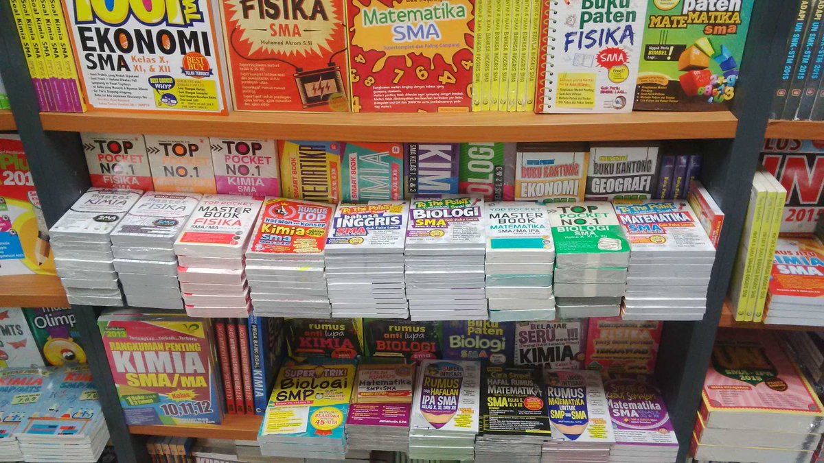 ifankaka's tweet photo. Koleksi soal dan rumus @infobukuid #GunungAgung#Citraland#Smg http://t.co/AQLjstyUVV