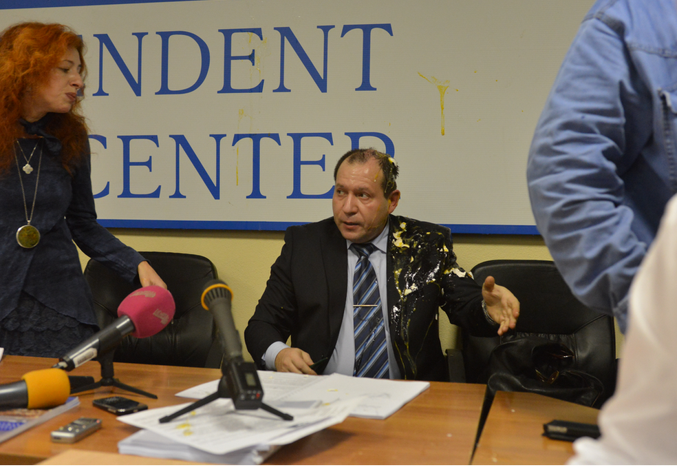snorthfield45's tweet photo. HRW briefs: Egged in Moscow; #HongKong protests cleared; #CARcrisis refugees; #TerrorReport... http://t.co/ZKha9QWjvn http://t.co/SrGu5mzbDG