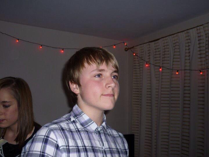 ReactsSmith's tweet image. When you turn up at a party and see someone wearing the same shirt as you