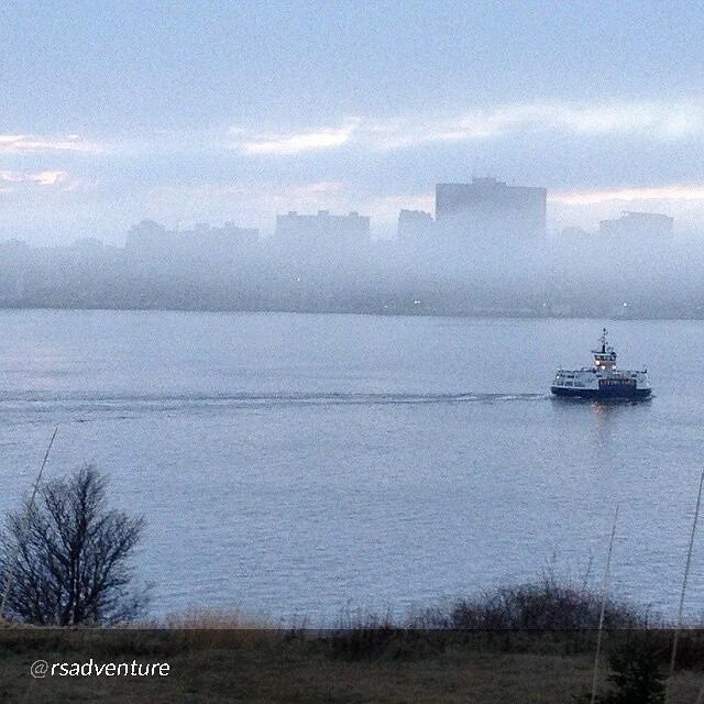 haligoniaphotos's tweet photo. By @rsadventure "#halifax #ferry #outofthemist #warmdayindecember" http://t.co/Em9hWTJYVg
