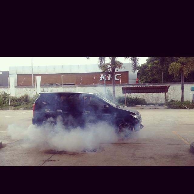 MAXIBOGOR's tweet image. Iseng iseng ga jelas f 013