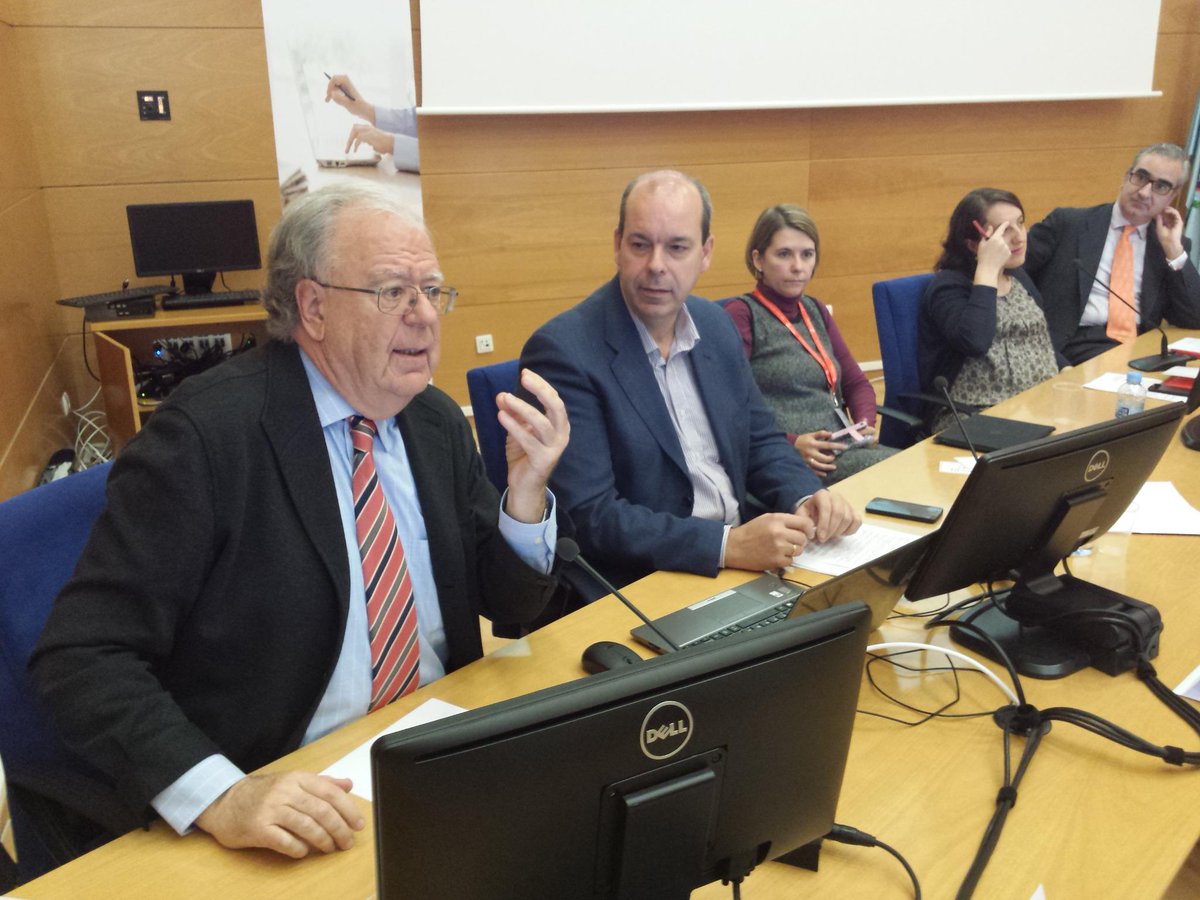 <a href="/tiscar/">Tíscar Lara</a> <a href="/paranzadi/">Pedro Aranzadi</a> <a href="/lgaretio/">L. García Aretio</a> <a href="/BaltaFM/">Baltasar Fernandez-Manjon</a> en las Primeras Jornadas de Innovación Docente de la URJC <a href="/URJConline/">CIED URJC</a> #jidURJC