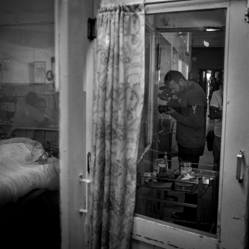 Had the pleasure of meeting <a href="/Pep_Bonet/">Pep Bonet</a> from <a href="/noorimages/">NOOR</a> while working in #Nepal on health care issues. #endfistula