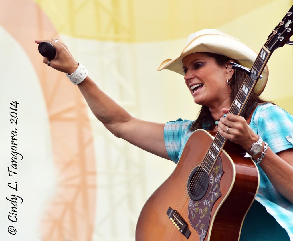 TCHatBrats's tweet image. Let&apos;s hear it for Friday!! Have a great weekend @TerriClarkMusic friends! #TC2014
