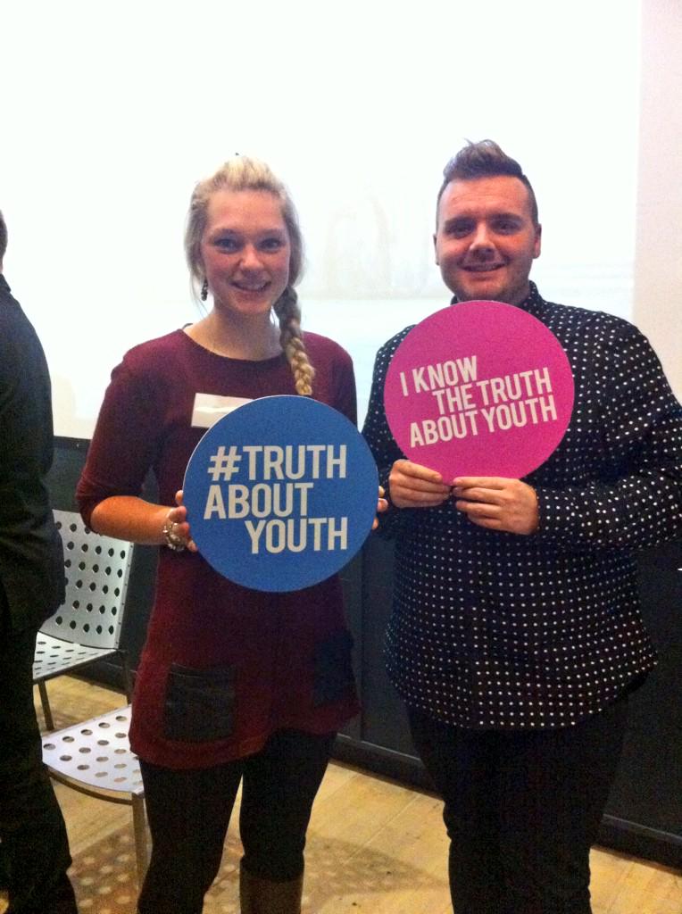OvalhouseCY's tweet photo. #Creative #exchange from #truthaboutyouth Bristol, London, Newcastle, Scotland @Mcr_TaY @TAYBristol @TAYNorthEast http://t.co/S7VZtevgHf