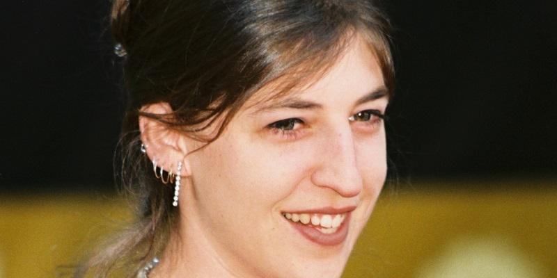 Happy 39th Birthday to Mayim Bialik!  