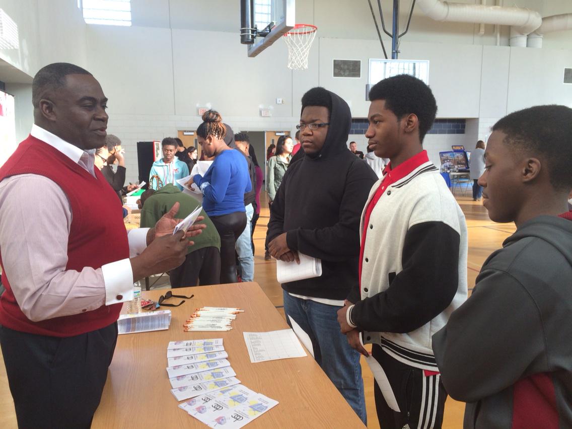 Informing young minds about the news biz at the East Wake HS Career Fair #wral