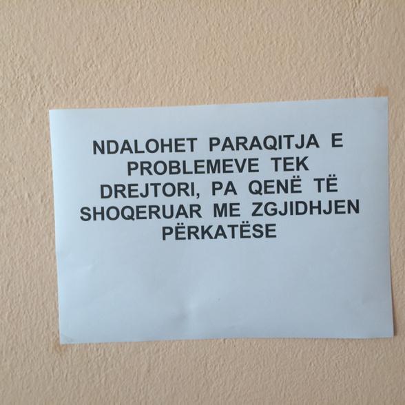 RudinaXhunga's tweet photo. Te zyra drejtorit Aluiznit, Artan Lame. Ne Shqiperi,  ku te gjitha zgjidhjet dhe zgjedhjet i ka nr 1, kjo me cuditi. http://t.co/K287Rpnb4E