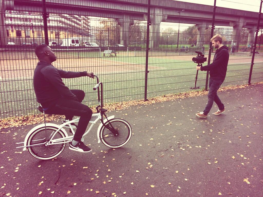Wescur's tweet image. Check nu - @HansGrants- Paiso ft.   @KEIZBABY (Prod. @ESKOBARZ) - wp.me/p1y2jq-qaX #steadycam #dingen #bezig 🏃