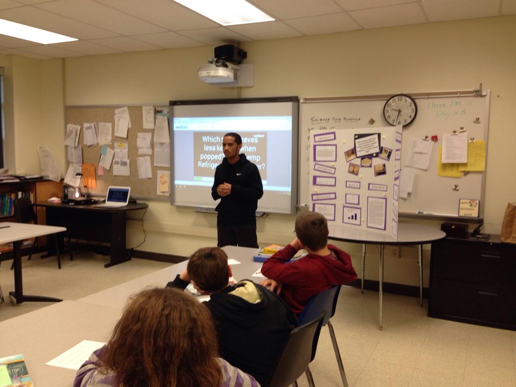 SpringfieldTMS's tweet image. Science fair ! @wevideo