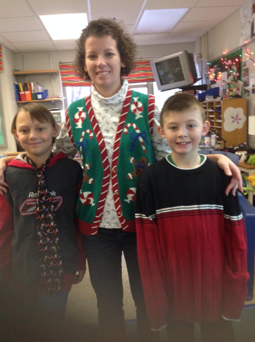 Schaffer3rd's tweet photo. It is National Ugly Christmas Sweater Day #pullmanconnects http://t.co/UjPhXTFK38