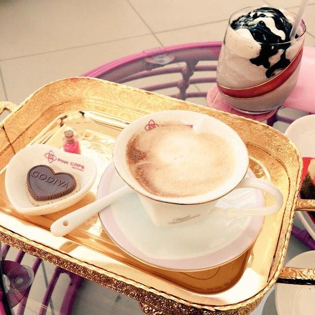 PINKCAFE_ tweet picture