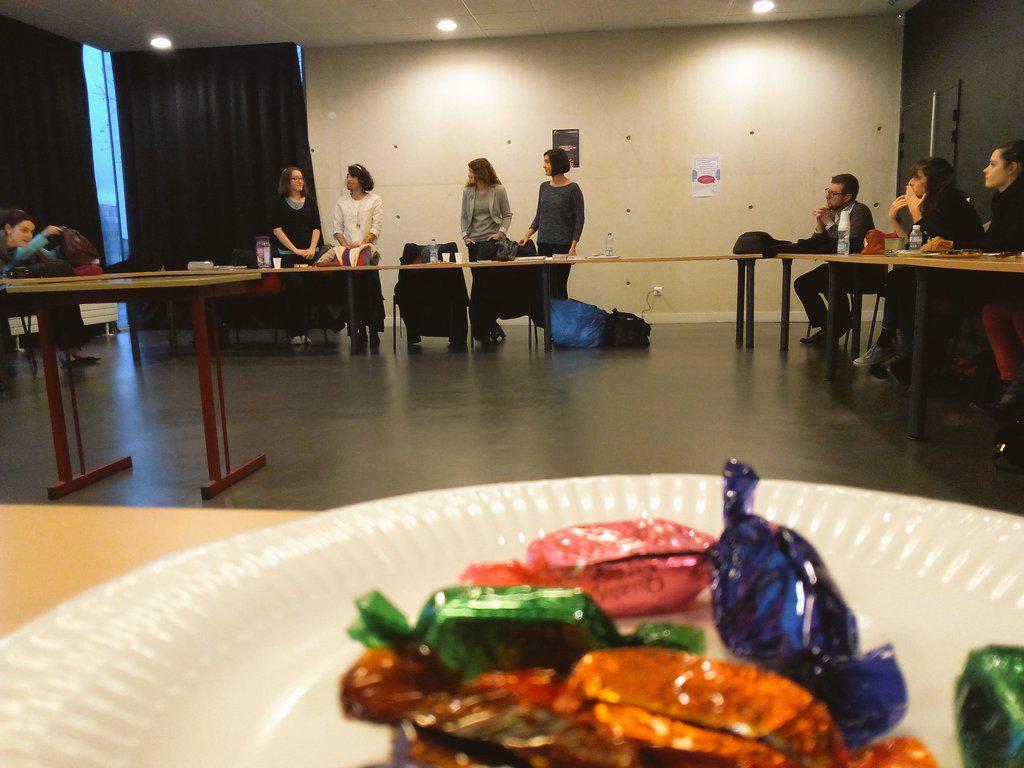 Cacomazerand's tweet image. Petit air de Noël @MasterIECCergy #masterclassIEC La création d&apos;une maison d&apos;édition #editionsnomades