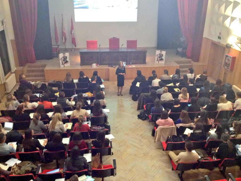 Hablamos de lujo en la ponencia de <a href="/MARIAGIRON/">MARIA EUGENIA GIRON</a> #cursomodaELLE