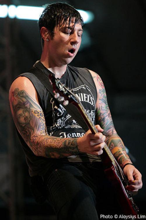 Rt if you wish a Happy Birthday to 
Zacky Vengeance 
Guitarist of Avenged Sevenfold 