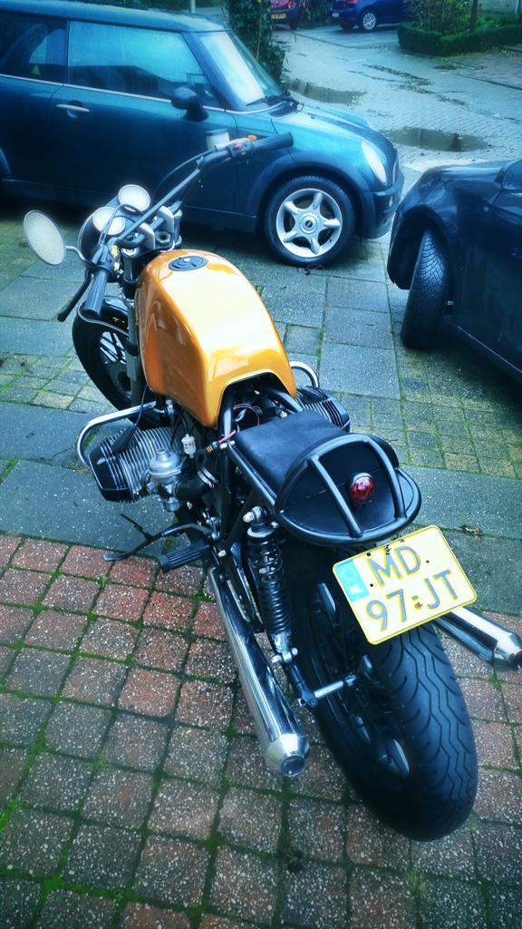 77custombikes tweet media