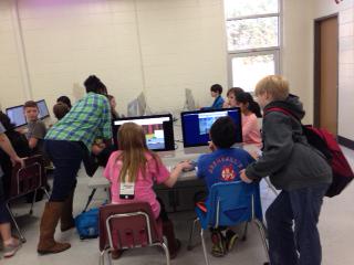 pizitzmiddle's tweet image. Students teaching students during Pirate Programmers #hourofcode Open House this week.  #codingwithscratch