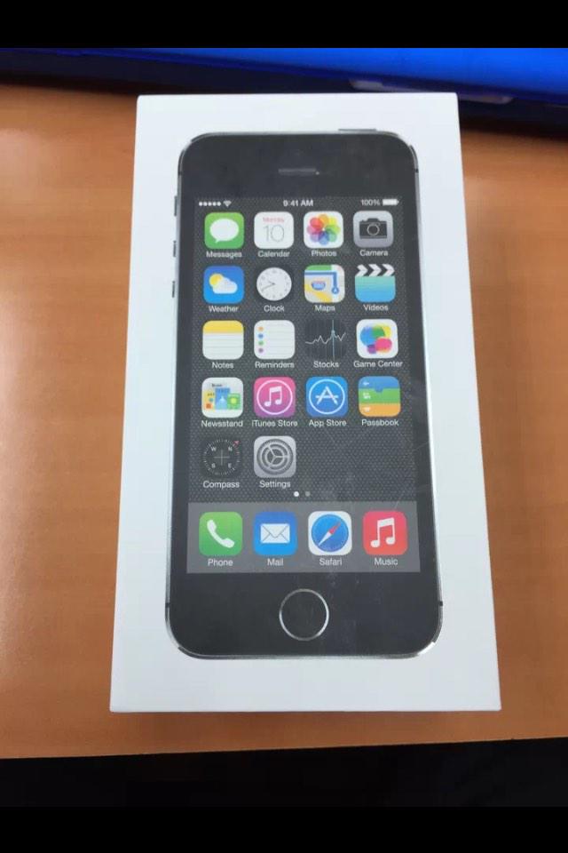 ExclusiveRodney's tweet image. IPHONE anyone???!!