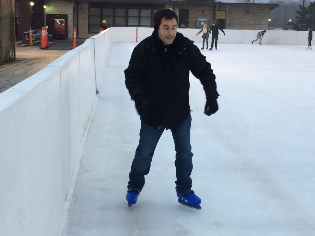 angdicarlo's tweet photo. Fun times skating at Howard Park with @mschau. She's a tad bit more graceful than me lol. #imprettybad http://t.co/RbMuWfHyQR
