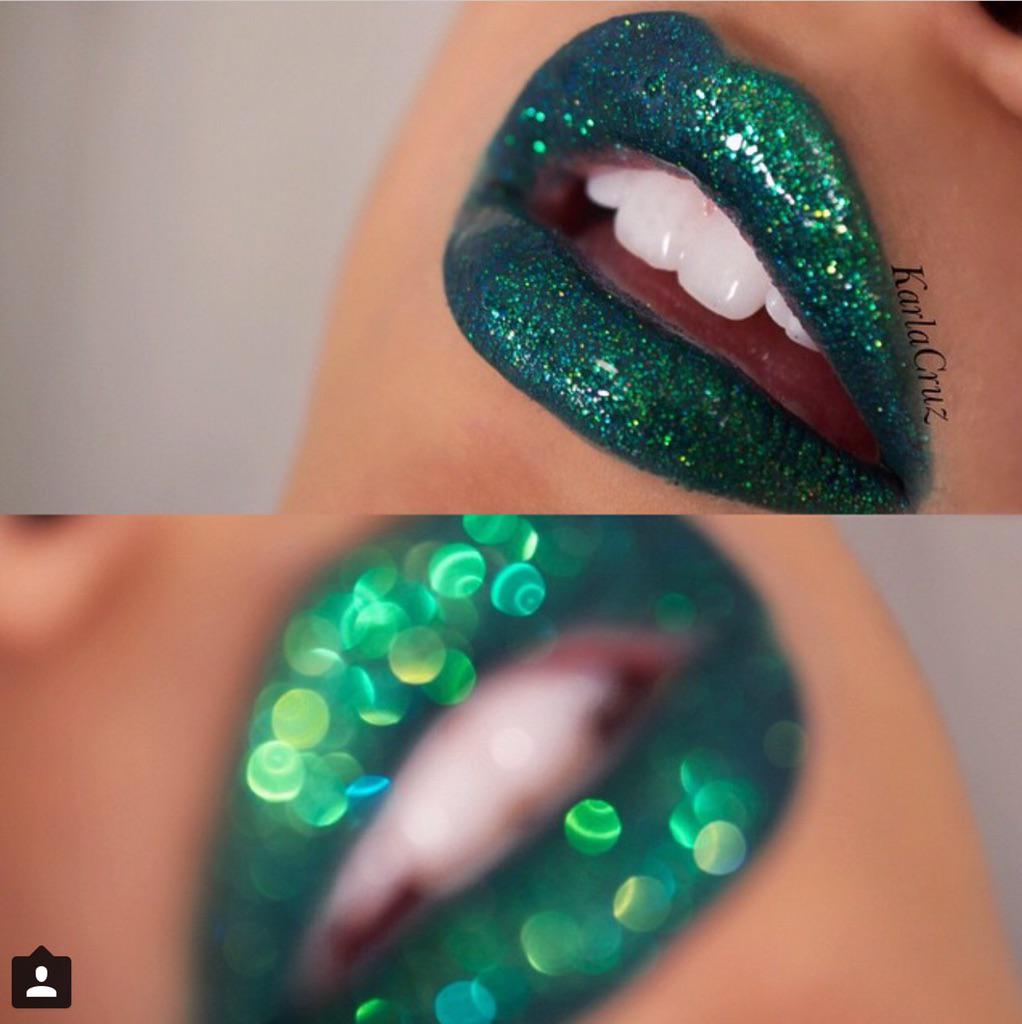 CCRSergeantSass's tweet photo. Yaaassssss 💋 Imagine these lips in red! http://t.co/TfSof9mwMX