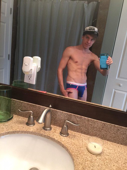 1 pic. More of my new undies from @andrewchristian #trophyboy #gay #gayporn http://t.co/ofMFR6qIQa