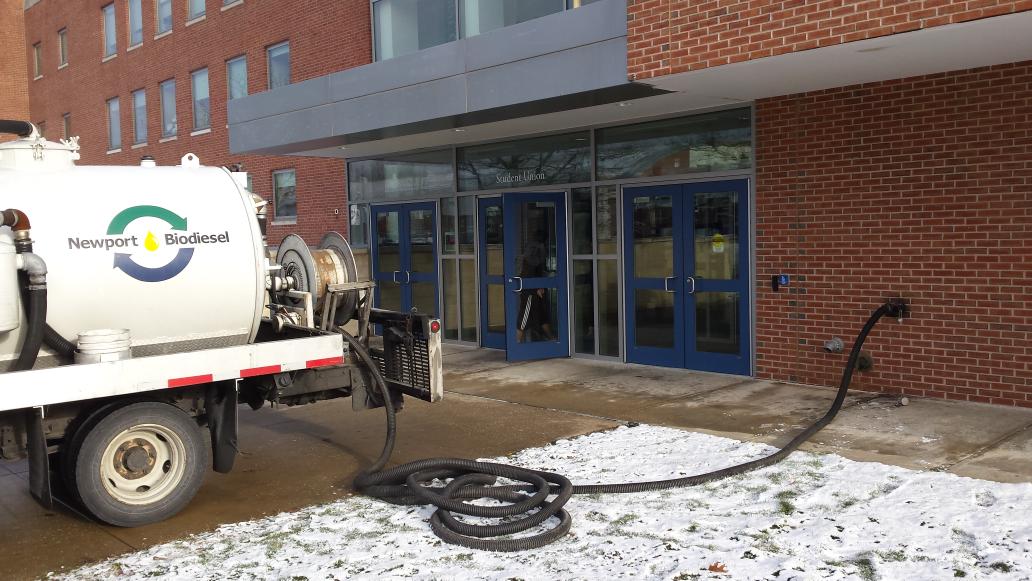 nptbiodiesel's tweet photo. Newport Biodiesel proudly partners with @UConn to recycle their used cooking oil from their dining halls #biodiesel http://t.co/HPVTc624os