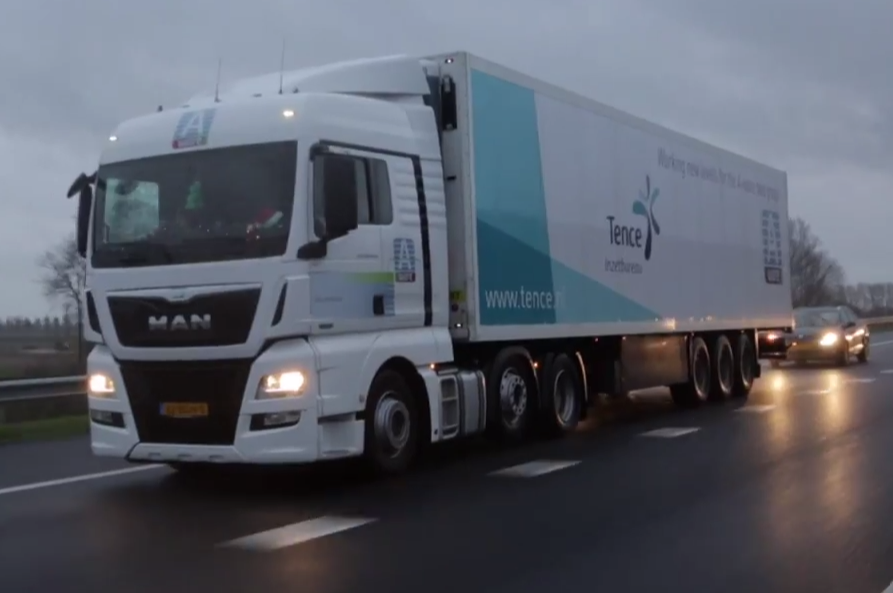 Hey @JumboSupermarkten! Wat vinden jullie van onze #kersttrucks?  bit.ly/1zZjvZP