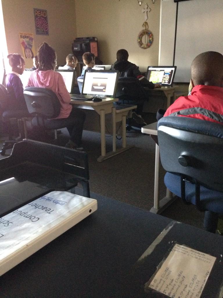 emmy49er's tweet image. 4th graders just finished their STAR reading test...now some time to play as reward. #HGCS2014