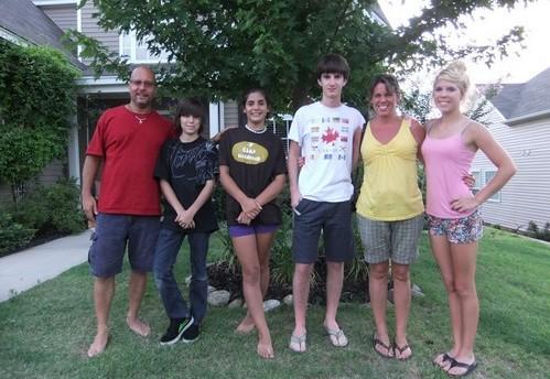 articuloss_com's tweet photo. Aprender idiomas en familia - http://t.co/ylRPzUhhiW http://t.co/80QfSW7dpm