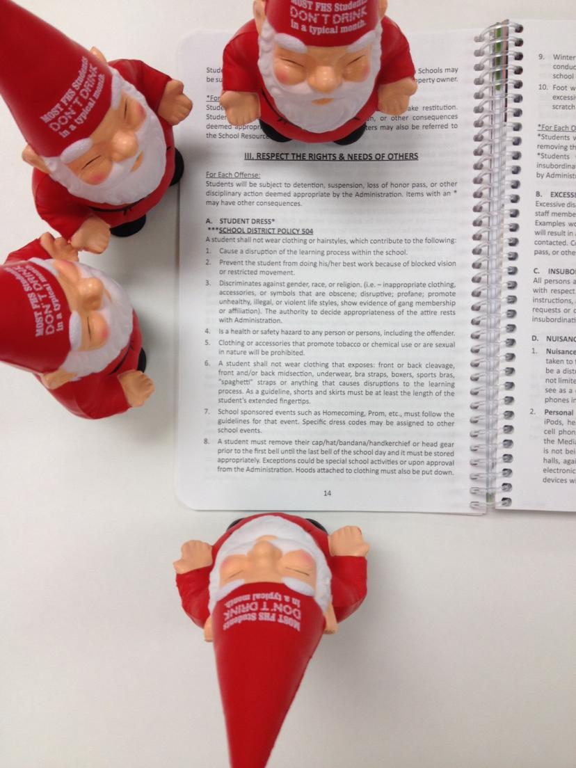 BucTownFunk's tweet photo. No hats or jackets? #thisisnotgood #gnomeprobz http://t.co/L5X05ngkxw