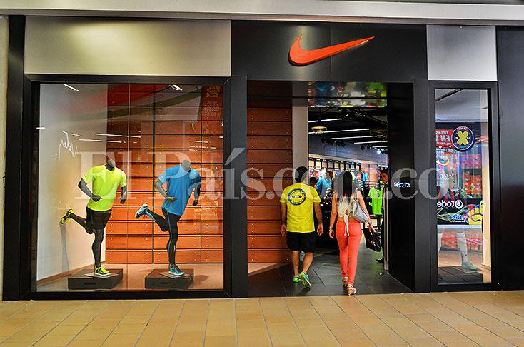 El Cali 📰 on Twitter: "Nueva tienda Nike llega Centro Comercial Único de #CaliCo http://t.co/RenwsYDwyb http://t.co/EZsWc7NEuN" / Twitter