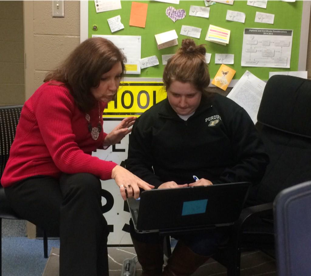 singoffpitch's tweet image. Microsoft Office Specialist cert will rock @ReadWriteGOLD in the curriculum thanks to @TH_Kimberly. #OnlyAtExcel