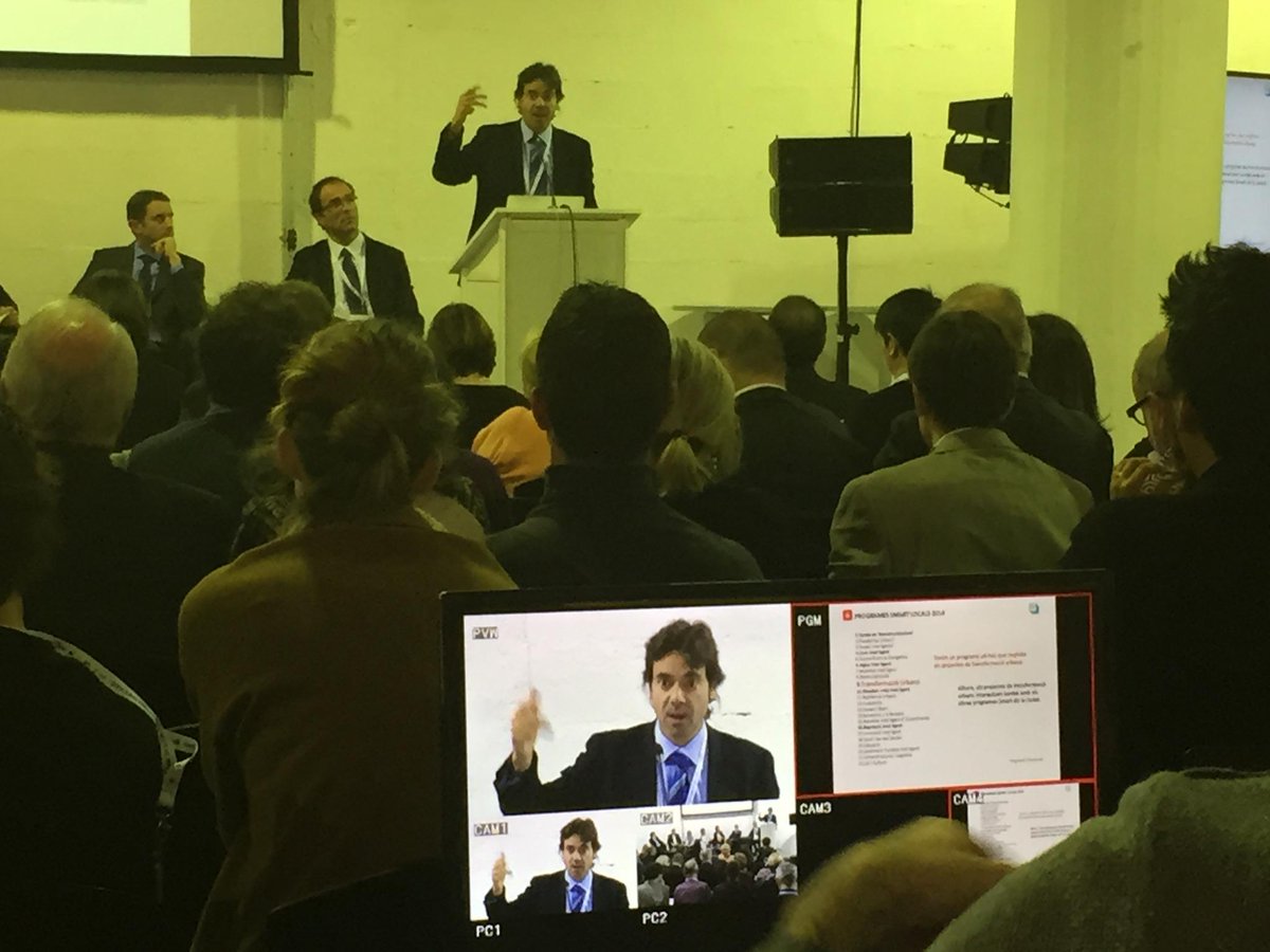 ArnoChevailler's tweet photo. Impressive presentation @ferrejosepramon #smartcity Director @barcelona_cat about projects @BCN_TIC #interco14 Lyon http://t.co/rYlwJWnXi7