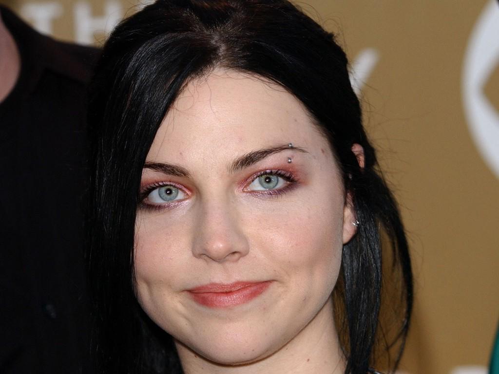 Happy birthday Amy Lee!!! 