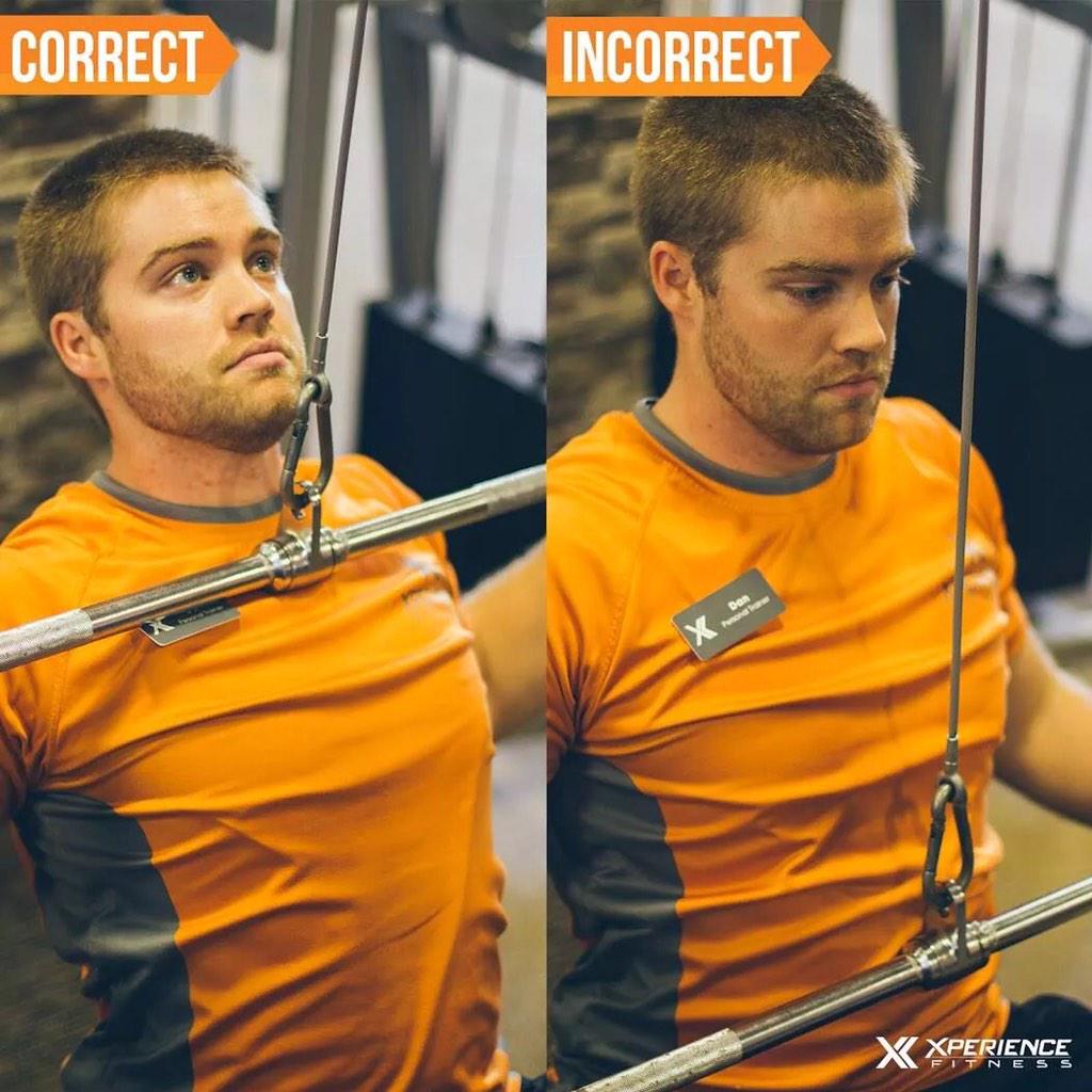 XFAppleton's tweet image. When you're doing LAT PULLDOWNS. Make sure you use proper form. #FitnessTips #Fitness