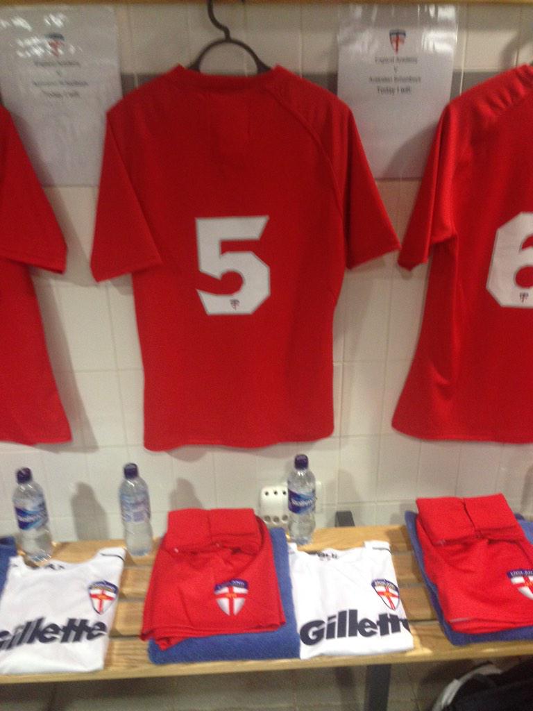 jackloganlogan's tweet image. COM'ON ENGLAND!!! #28-14 #1Try #WinTheSeries #EnglandAcademy