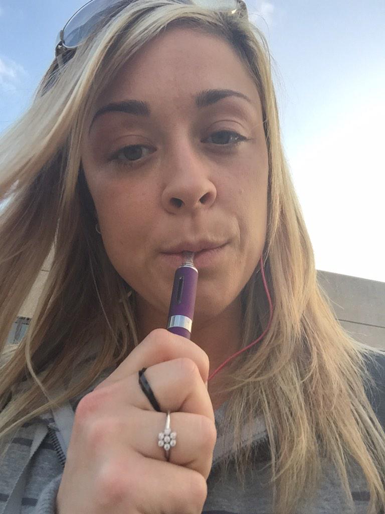 vapegirls's tweet photo. Dallas #Vapinghappy http://t.co/swF6x0Bdi6